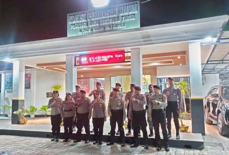 polda ntt gelar patroli malam pasca penghitungan suara pilkada 2024 82053