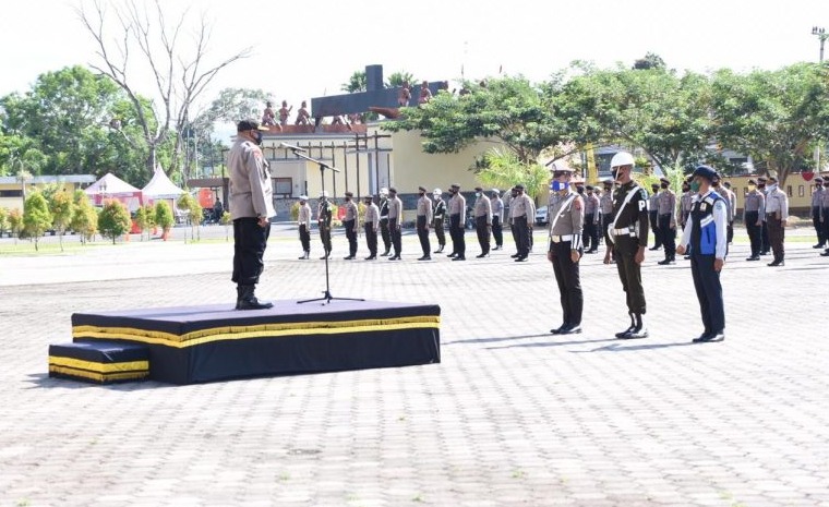 polda papua barat laksanakan apel gelar pasukan operasi patuh mansinam 2020 19510
