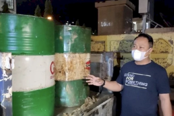 polda papua berhasil amankan 4 truk pengangkut bbm bersubsidi 46056