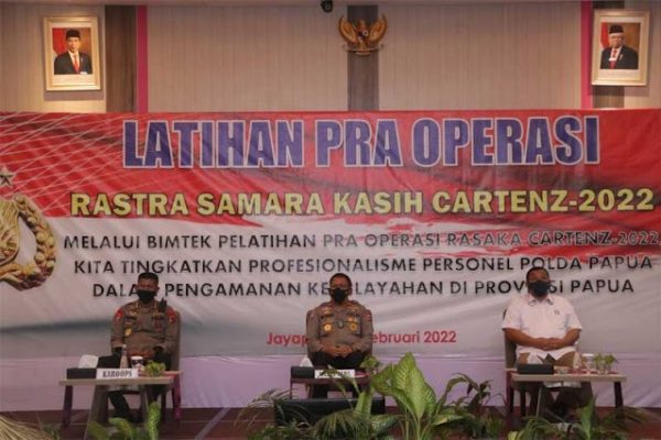 polda papua gelar latihan teknis pra operasi rastra samara 23176
