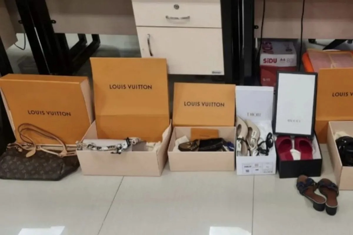 polda riau sita 35 barang bermerek dari kasus dinas fiktif sekwan dprd 79730