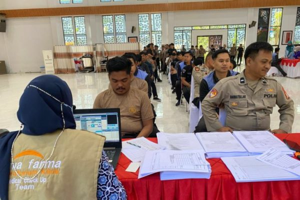 polda sulbar periksa kesehatan personel pengamanan tps pemilu 2024 69708
