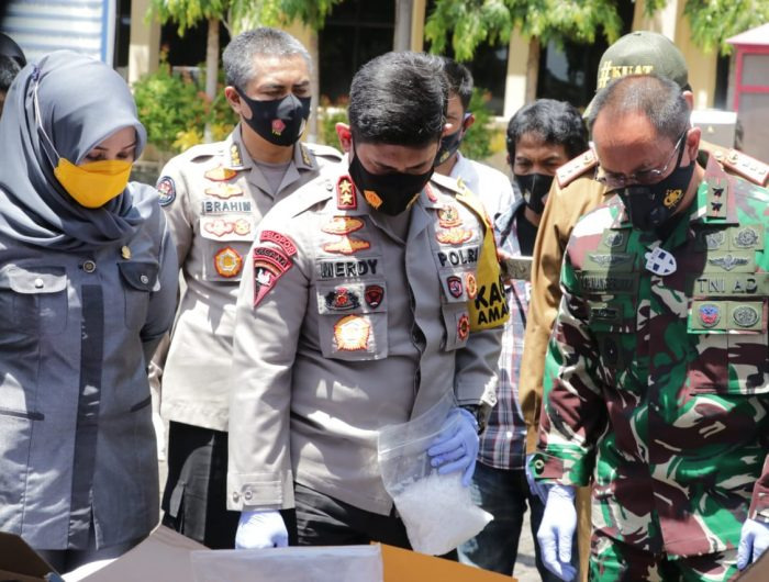 polda sulsel musnahkan 146 kg sabu barang bukti jaringan internasional 15768