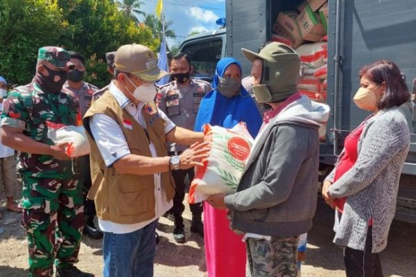 polda sulteng gelar vaksinasi dan baksos serentak di parimo 9914