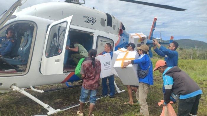 polda sulteng gunakan helikopter jemput logistik pemilu di tps terpencil 70309