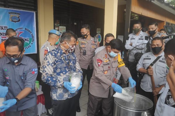 polda sulteng musnahkan barang bukti narkotika jenis sabu seberat 25 kg 15638