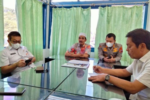 polda sumbar dan pemprov setuju berkolaborasi dengan persatuan wartawan indonesia dalam pelaksanaan hpn 2022 tingkat sumbar 23159