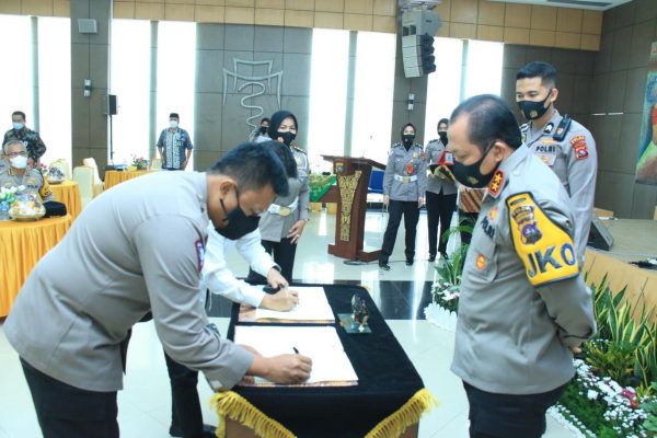 polda sumbar mou dengan dinas pendidikan dan kanwil kementerian agama provinsi sumbar untuk wujudkan pendidikan berlalu lintas 19845