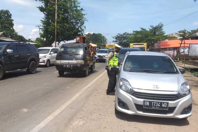 polda sumbar perpanjang penyekatan perbatasan hingga 24 mei 28453