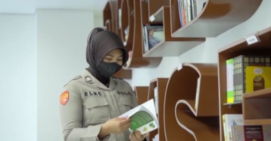polda sumsel ajak masyarakat untuk manfaatkan e library 45711