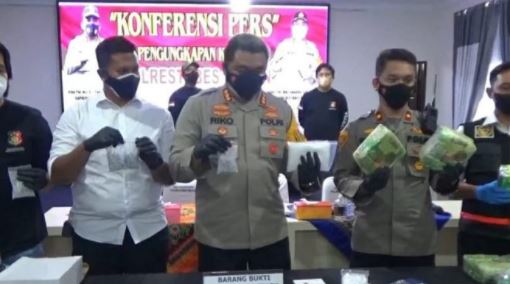 polda sumut tangkap irt kedapatan miliki 9 kg sabu 2800 butir ekstasi 17582
