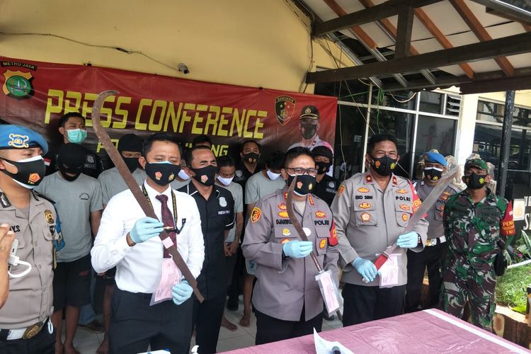 polisi 5 pengeroyok remaja di cilincing adalah pengangguran yang kerap tawuran 15831