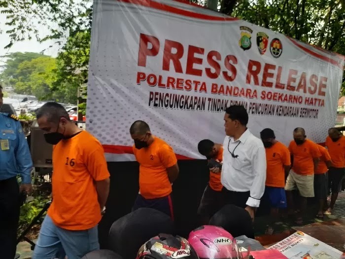 polisi amankan 10 pelaku curanmor di bandara soetta 63735