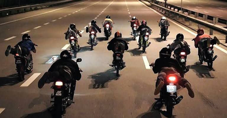 polisi amankan geng motor bawa samurai di cimahi 8 orang positif narkoba 63203