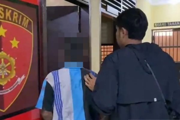 polisi berhasil amankan pelaku kekerasan kdrt terhadap istri anak dan cucu di sukabumi 82489