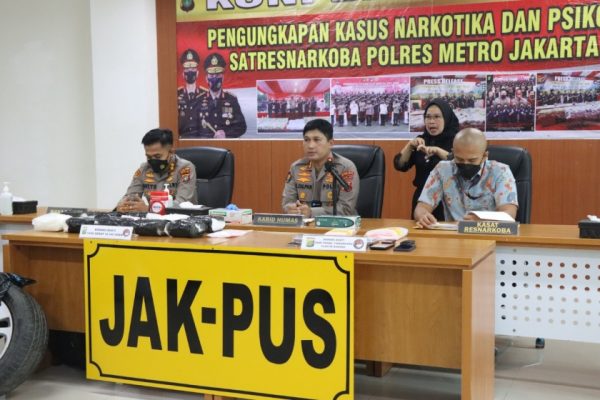 polisi berhasil bongkar penyelundupan sabu 11 kg 23071