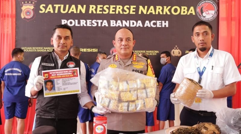 polisi berhasil gagalkan modus kirim kopi ternyata isi sabu 10 kg 63478