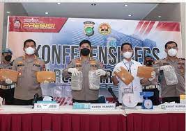 polisi berhasil gagalkan peredaran narkoba jenis ganja di pondok jaya kota depok 17648