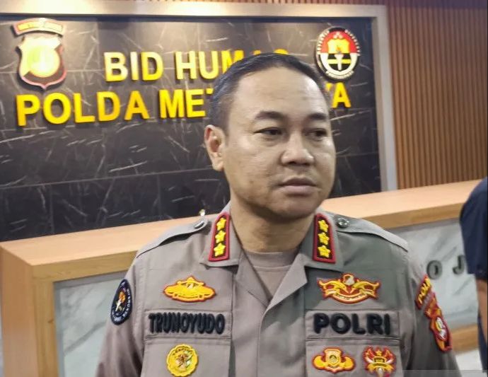polisi berhasil kantongi identitas penyebar foto barang bukti baju bekas impor 56415