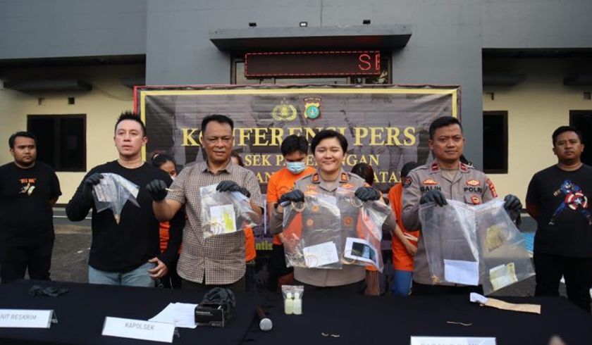 polisi berhasil menangkap enam pelaku penipuan modus jual emas palsu di tangerang 59766