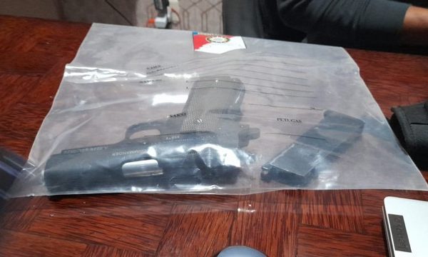 polisi berhasil menangkap pelaku pencabulan yang mempunyai senjata api 23205