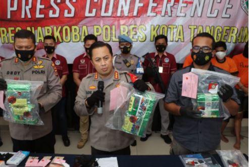 polisi berhasil ungkap sindikat narkoba jaringan malaysia di tangerang 15864