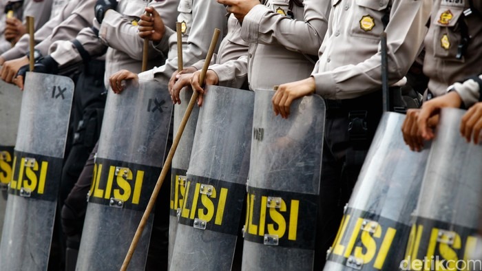 polisi dan izin keramaian di tengah pandemi 7932