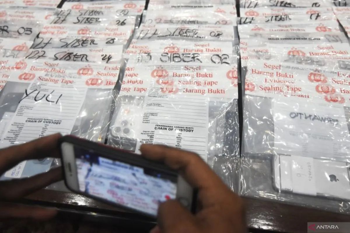 polisi dirikan posko bagi korban pengguna imei ilegal 61671