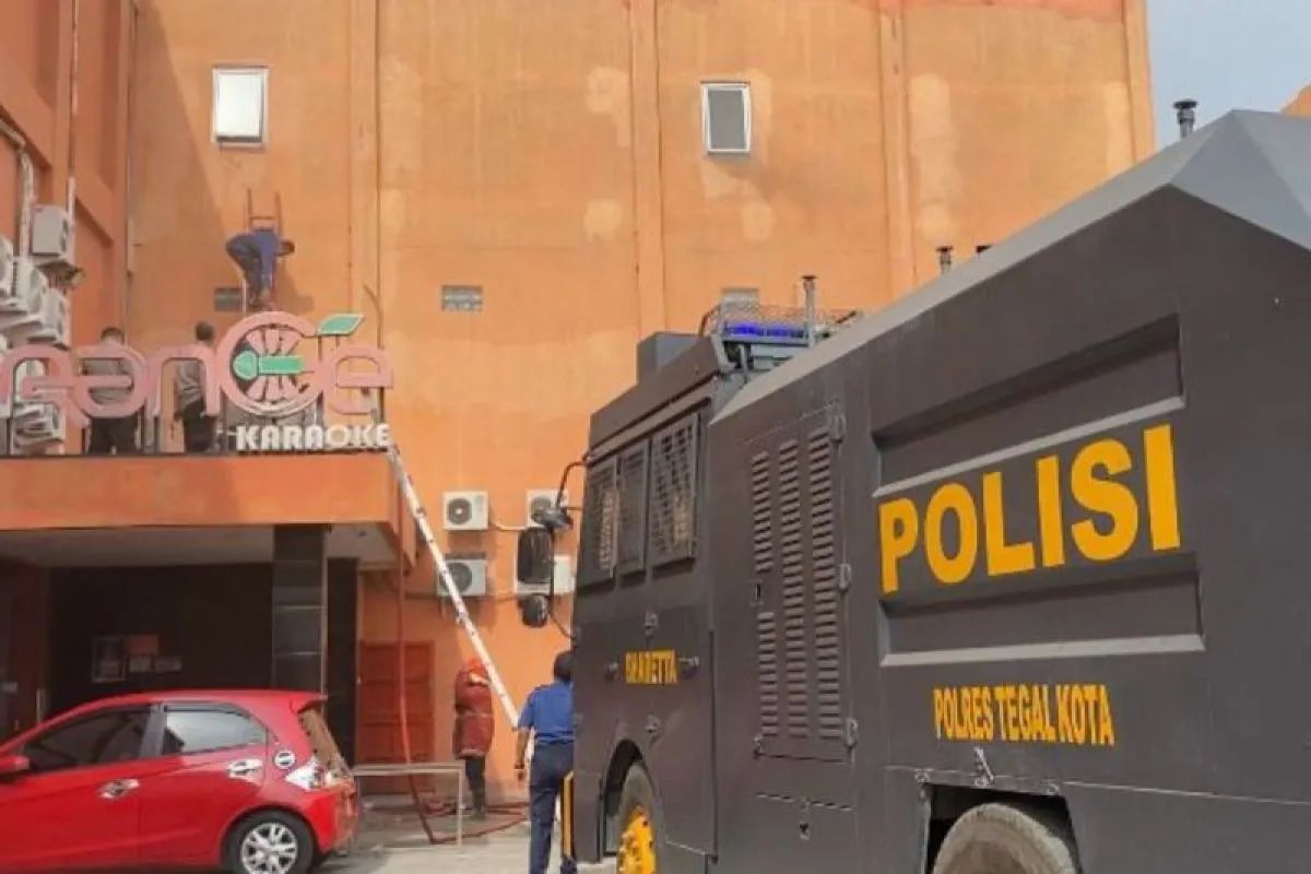 polisi enam korban meninggal kebakaran di tegal karena hawa panas 69059