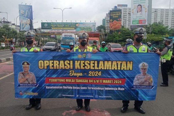 polisi jaring ratusan pelanggaran lalin pada operasi keselamatan jaya di bekasi 71569