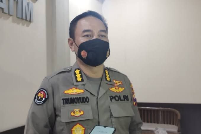 polisi lakukan pengamanan rapat pleno mk 59614