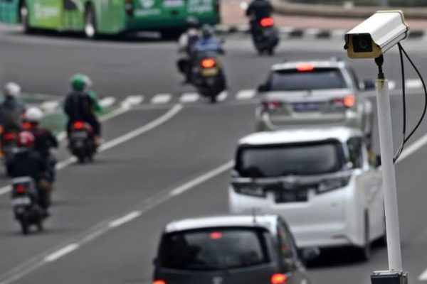 polisi mulai bulan depan tilang elektronik diberlakukan di kota bandung 19801