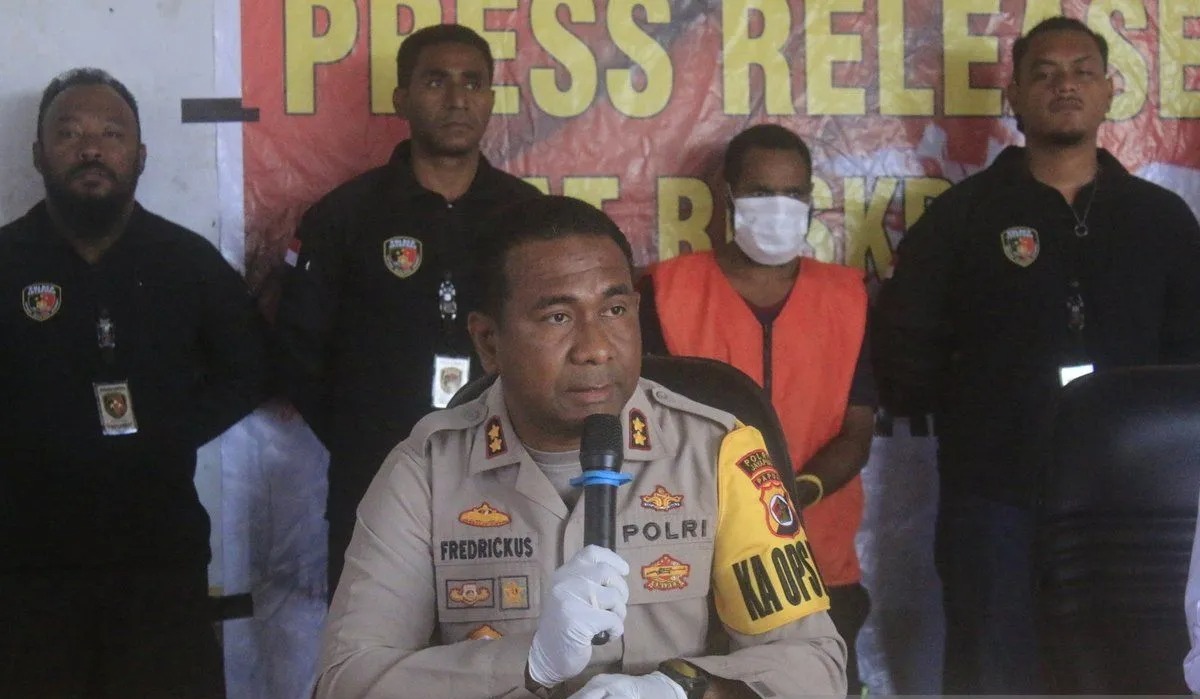 polisi sebut motif pembakaran kantor pemda atas dasar sakit hati di jayapura 67463