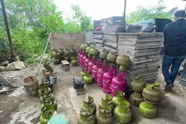 polisi segera melimpahkan perkara gas elpiji oplosan ke kejaksaan 73072