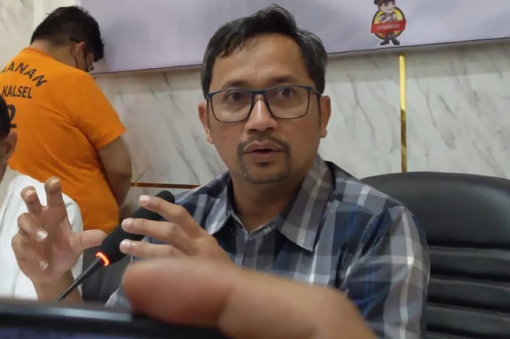polisi selidiki peretasan rekening nasabah rp15 miliar di kalsel 63502