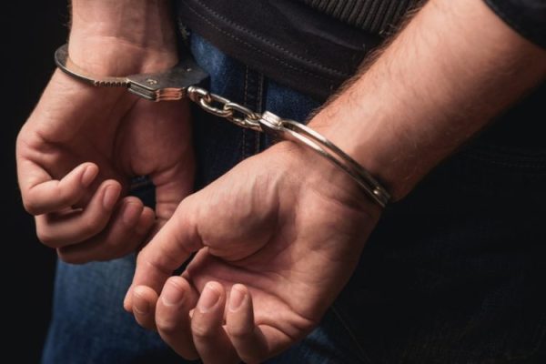 polisi tangkap sopir penabrak ruko di samarinda sebabkan kebakaran yang tewaskan 7 orang 46053