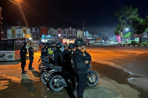 polisi tingkatkan patroli keamanan malam di kota kendari 72513