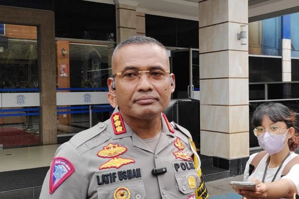polisi tol cimanggis cibitung cegah macet simpul cikunir 72258