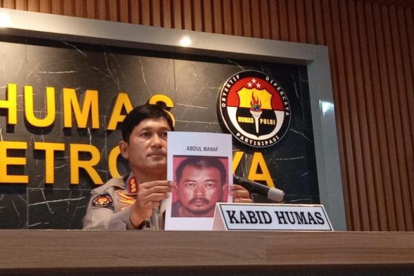 polisi ungkap motif pengeroyok pegiat media sosial ade armando 45935