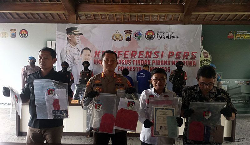 polres banyumas tangkap tiga pelaku tppo 59597