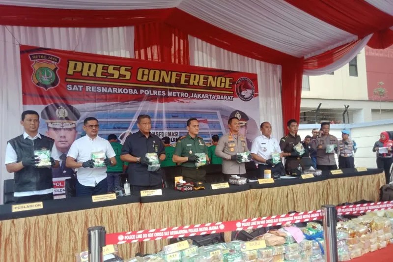 polres jakbar musnahkan 272 kg sabu dan 22 kg ganja 58645