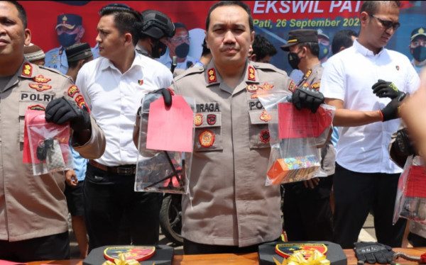 polres kudus amankan 3 tersangka pelaku pencurian motor dan tabung gas elpiji 3 kg 50112