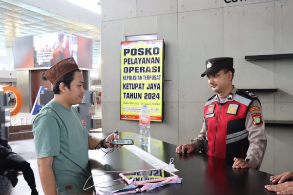 polresta bandara soetta kami siap melayani para pemudik pada arus balik lebaran idul fitri 1445 hijriah ini 72614