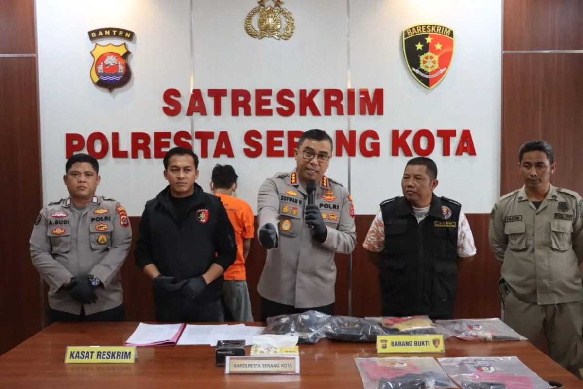 polresta serang kota berhasil meringkus pelaku penusukan penjual kebab di kota serang 63428
