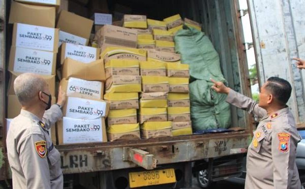 polrestabes surabaya salurkan 35 ton beras bagi korban gempa cianjur 51997