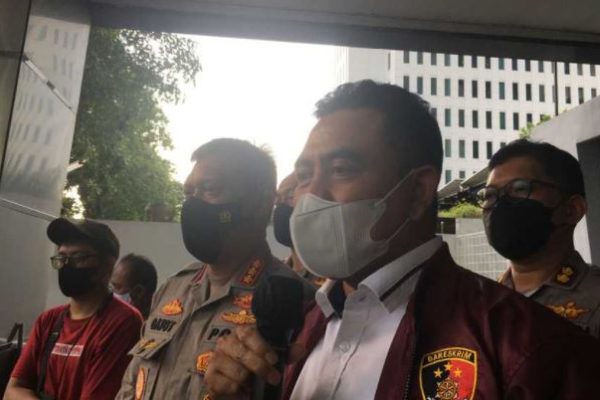 polri ajukan red notice untuk 3 tersangka dpo terkait kasus dna pro 46069