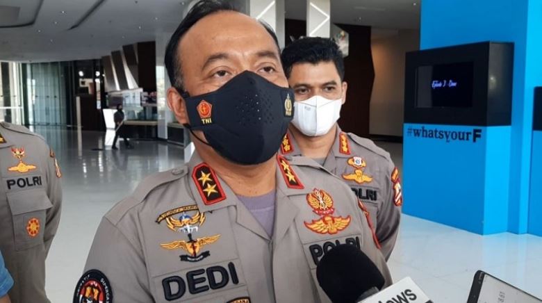 polri awasi ketat pintu masuk udara laut dan darat antisipasi penyebaran varian omicron 25266