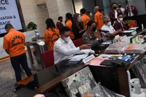 polri bakal periksa influencer dalam kasus penipuan trading aplikasi binomo 23254