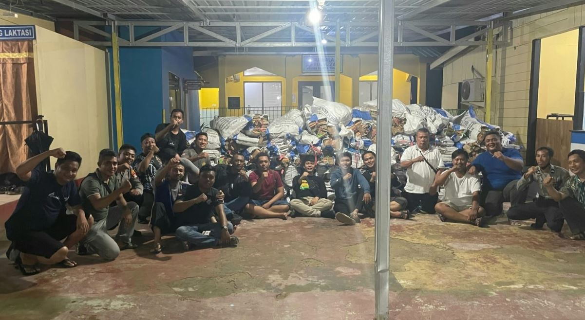 polri berhasil amankan 106 karung daging dan sosis selundupan dari malaysia 53133