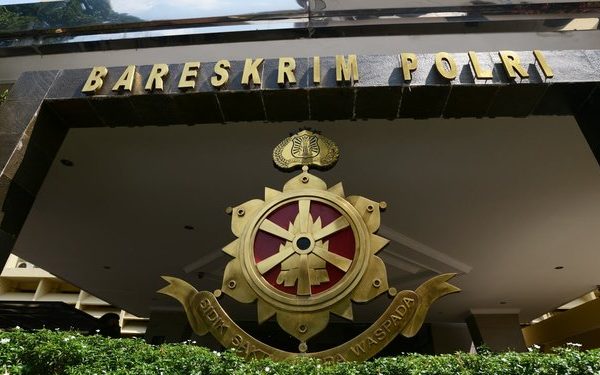 polri berhasil tangkap otak penipuan investasi robot trading dan sita uang rp12m 22967